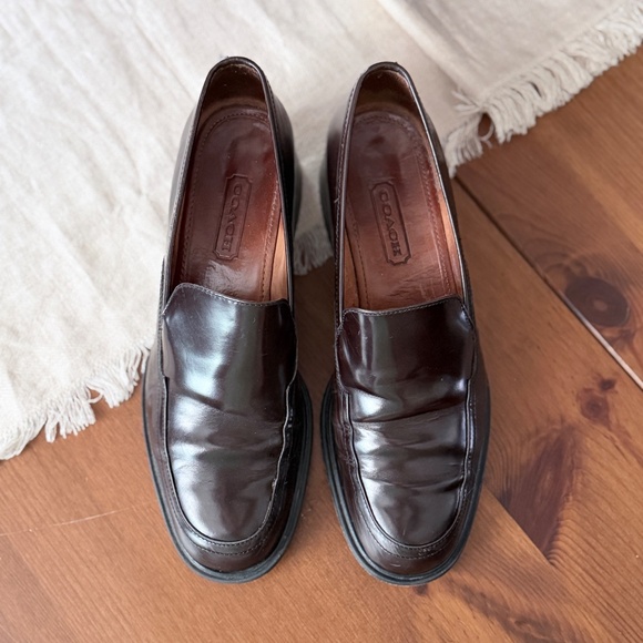 COACH | Vintage 1990s Leather Loafers with Block Heel Size 8M - Picture 5 of 11